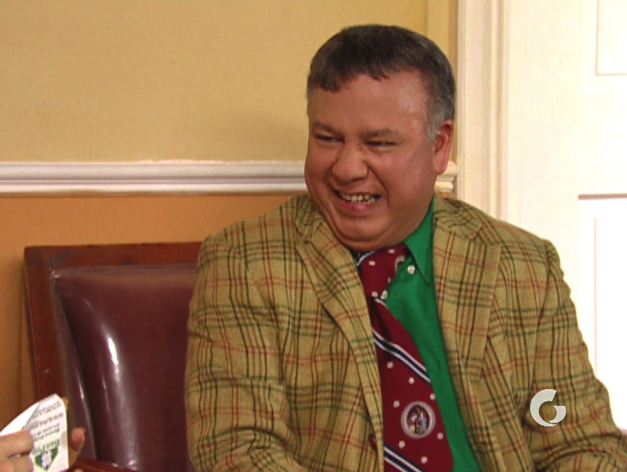 También ha incursionado en el doblaje, prestó su voz para la serie animada de ‘El Chavo’ como el Profesor Jirafales. 
<br>