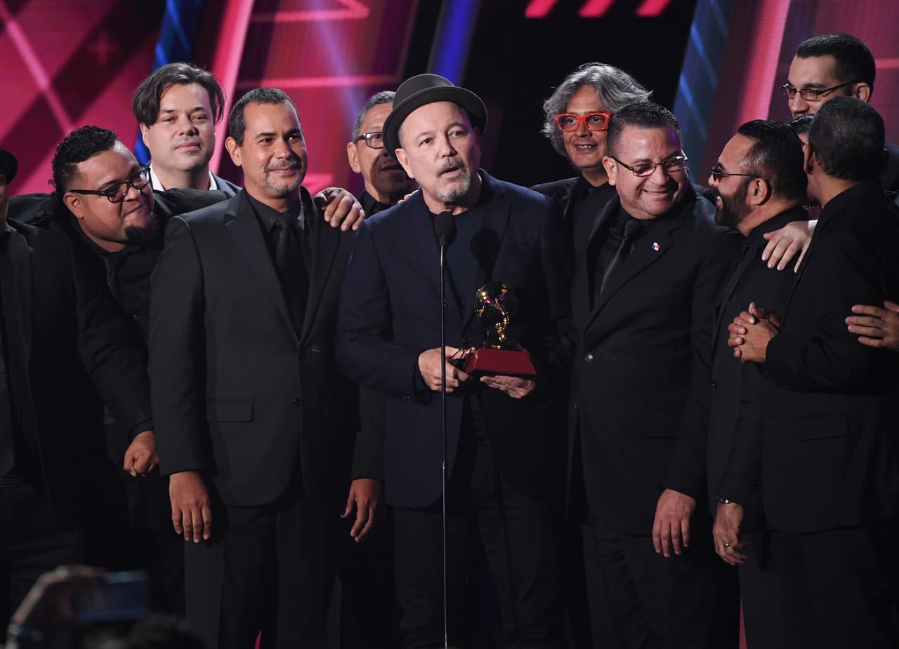 Rubén Blades con Roberto Delgado & Orquesta, obtuvieron el Latin GRAMMY a Álbum del Año y Mejor Álbum Salsa por Salsa Big Band.