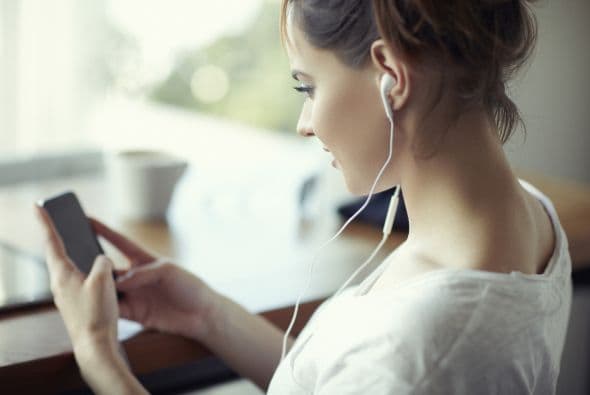 Para un cuadro agudo de ‘lovesickness’: un amigo. Hablar con tus ‘gal pals’ si necesitas un ‘tip’ sobre una situación con alguien del sexo masculino.