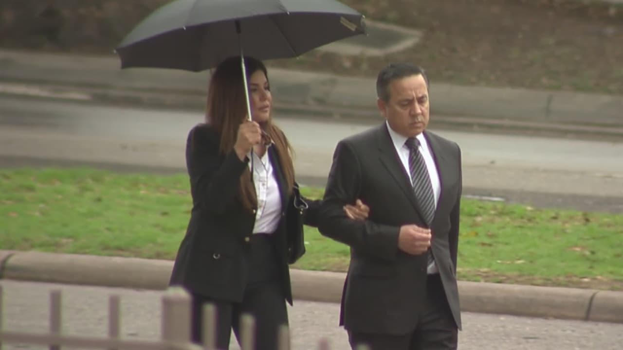 Hallan culpable al senador texano Carlos Uresti de todos los cargos de fraude 