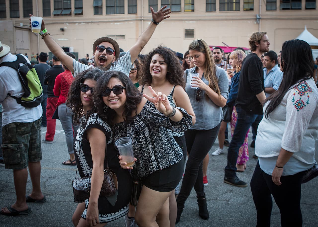 Este 3 de Octubre el Supersónico reúne las mejores bandas latinas en un solo escenario con una mezcla de arte, moda y gastronomía que hacen de este festival único y que no te puedes perder. Para más info supersonico.me