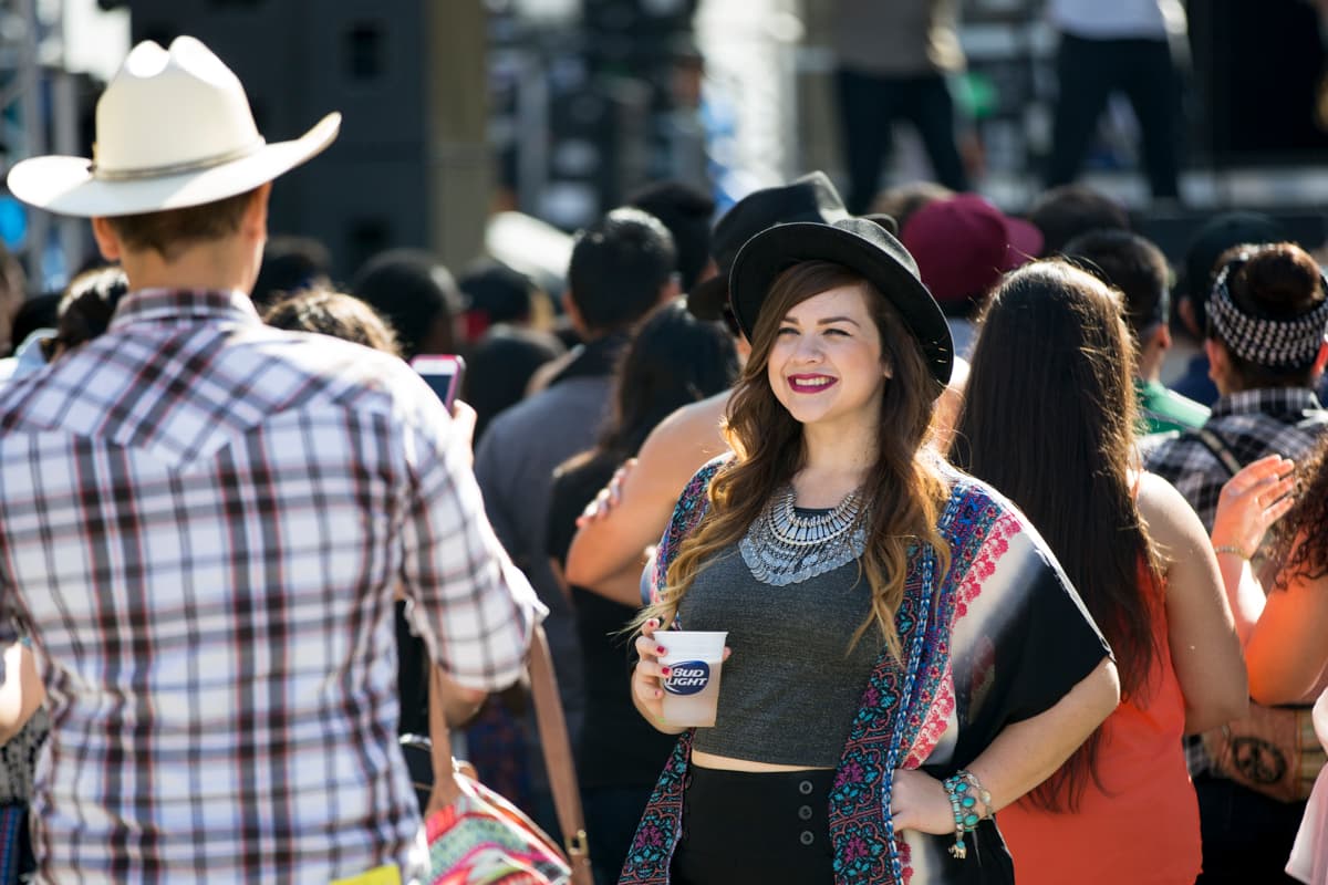 Este 3 de Octubre el Supersónico reúne las mejores bandas latinas en un solo escenario con una mezcla de arte, moda y gastronomía que hacen de este festival único y que no te puedes perder. Para más info supersonico.me