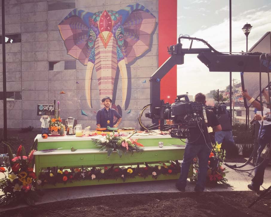 El chef Yogui nos preparó unos ricos sopes con chorizo.