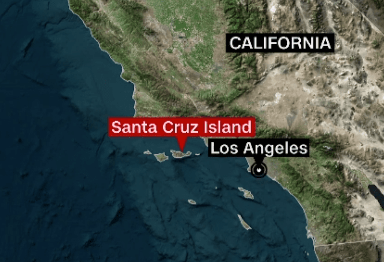 El Conception se encontraba a 20 yardas de la costa en 64 pies de agua, según la Guardia Costera. De acuerdo con información inicial, al menos a una hora de trayecto vía marítima de la costa norte de la isla de Santa Cruz y a 87.1 millas de la costa de Los Ángeles.
<br>