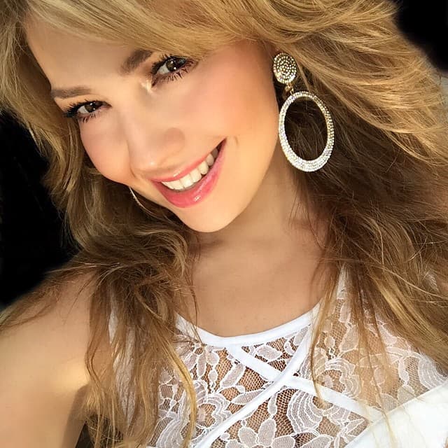 Pero ahora se ha dedicado a la música y sobre todo a su familia.