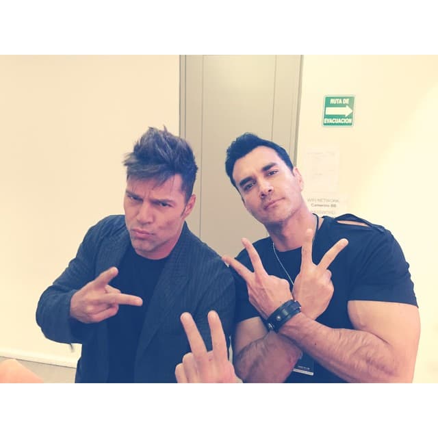 "Con el master, que grande Ricky Martin !!!! Gracias por regalarnos tu talento, tu energía..." fue el comentario de la foto del recuerdo que Zepeda compartió en su cuenta de Instagram.