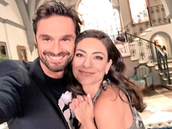 ¿Dónde te gustaría más verla, en las telenovelas o en el escenario?