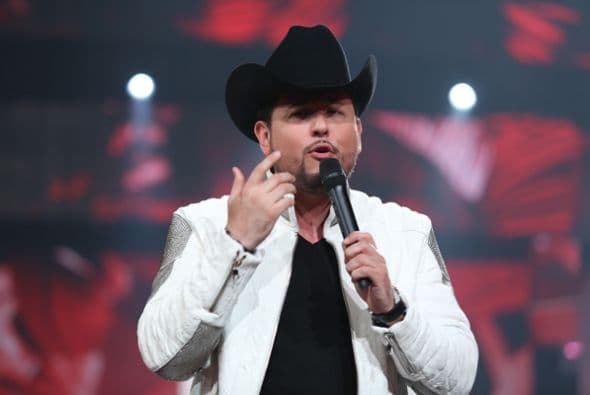 El pasado martes, el cantante 
<b><a href="https://www.univision.com/radio/radio-nacional/mi-seguridad-es-dios-roberto-tapia-aun-no-tiene-guardaespaldas-despues-de-su-secuestro-en-mexico-video">Roberto Tapia</a></b> se desahogó en sus redes sociales y a sus más de 600,000 seguidores les dejó saber que 
<b>su mamá, Claudia Tapia</b>, está muy delicada de salud.
