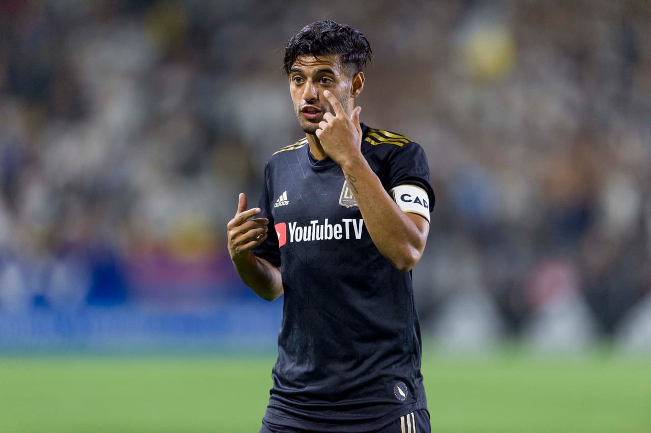 Capitán, goleador, figura, líder dentro y fuera del campo: así llega Carlos Vela a los Playoffs con LAFC
