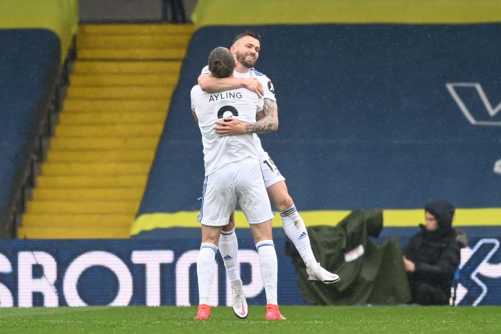 Tottenham continúa sin levantar y el Leeds United los vence 3-1.