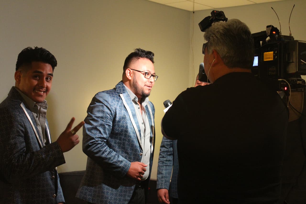 Cargados de mucha energía, los muchachos de Energía Norteña remecieron el Uforia Lounge