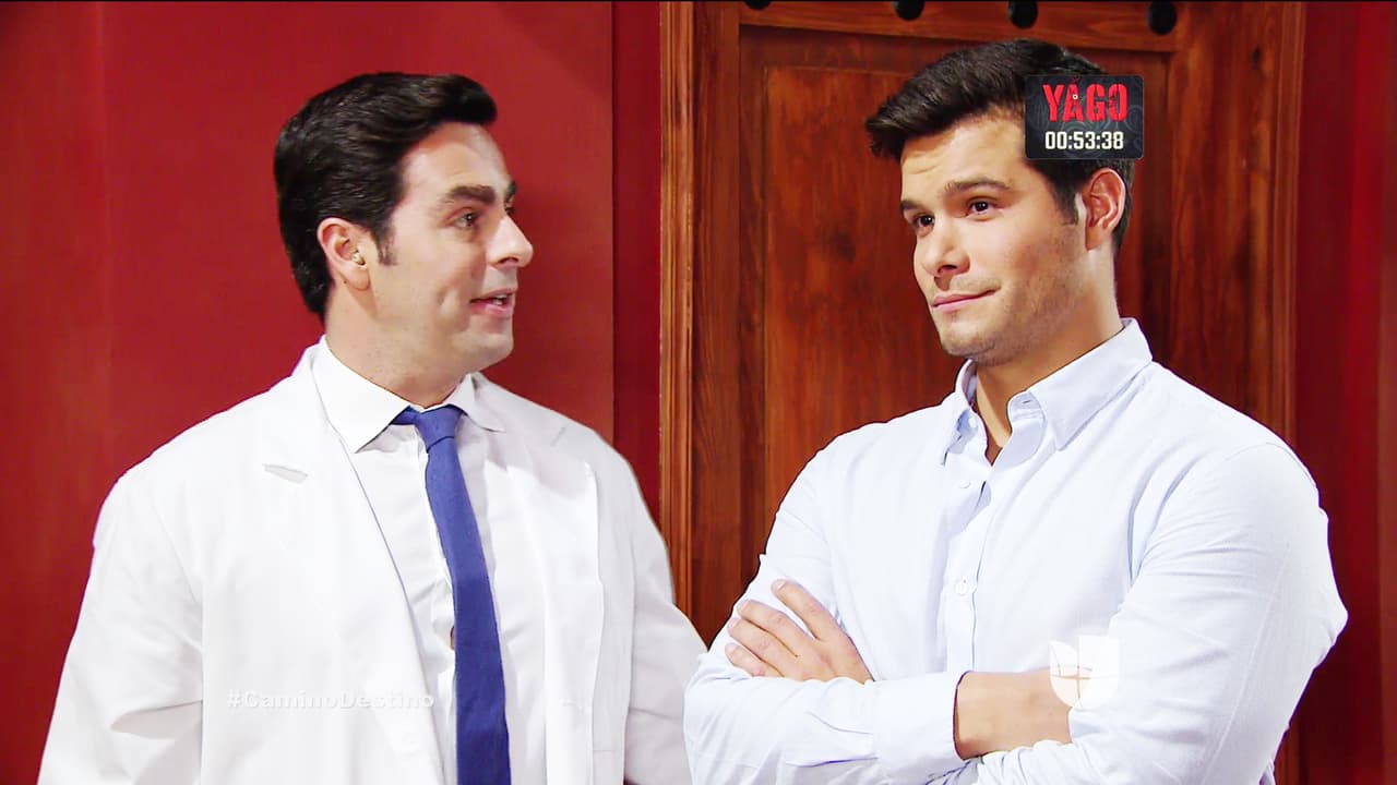 Javier es el doctor que se va a encargar de la salud de Pedro.