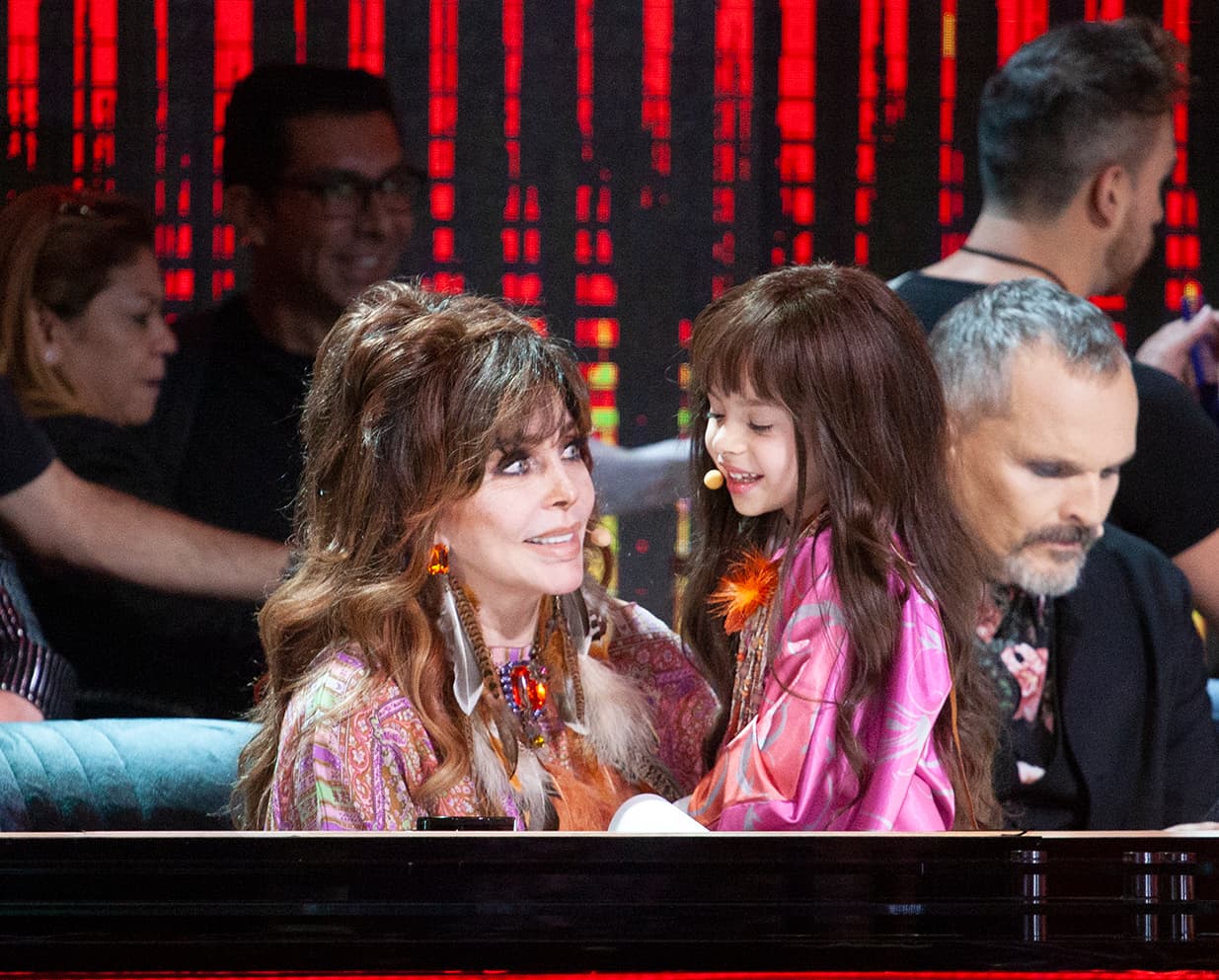 Más tarde, la niña fue hasta la mesa de jueces a saludar a la actriz, una vez juntas se tomaron una foto. Vero aprovechó para decirle: "Estás muy hermosa".