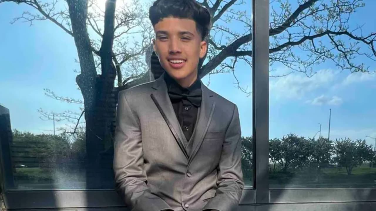 La cuarta víctima fue identificada como 
<b>Ricky Bárcenas, de 17 años</b>, quien era vecino de Arlington Heights.