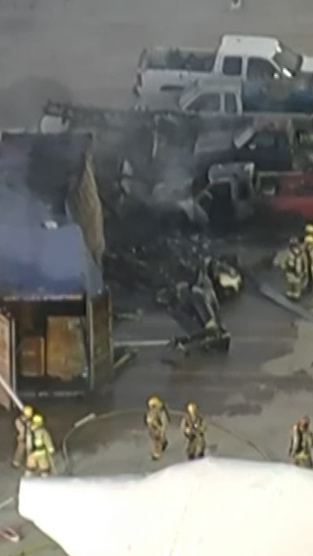 Un helicóptero de noticias se desploma en un reporte