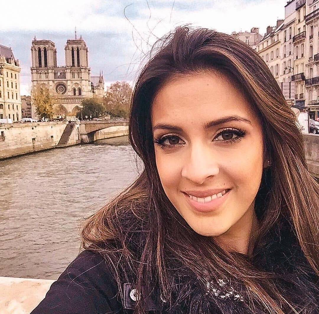 Maity Interiano agregó a Instagram una galería de fotos donde lamentó los sucesos en la iglesia gótica con más de 800 años de antigüedad. Agregó que recordará el monumento parisino tal cual lo vio en persona.
<br>