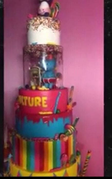 Los personajes de esta caricatura también estuvieron en el pastel de cumpleaños de la niña.