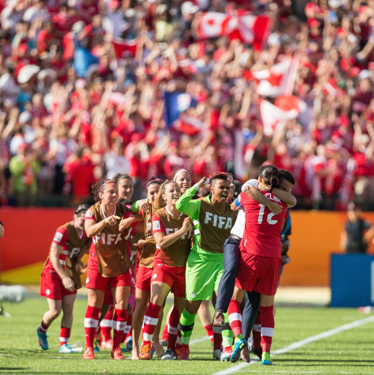 Canadá derrota 1-0 a China en partido inaugural del Mundial Femenino