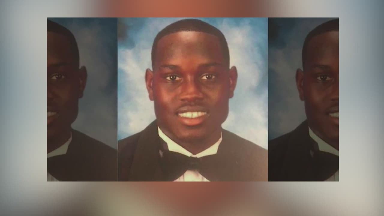 El acusado de matar a Ahmaud Arbery lanzó insultos racista después de dispararle a quemarropa según el GBI