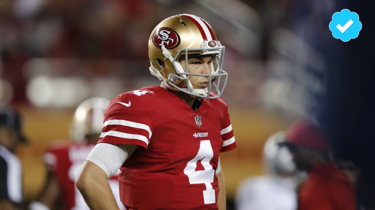 Nick Mullens tuvo su debut en la NFL con una actuación sobresaliente.
