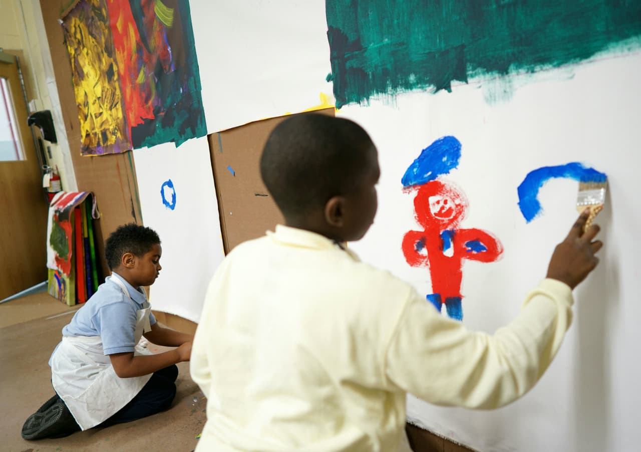 Los programas de guarderías y jardines infantiles están sobrepoblados en EEUU