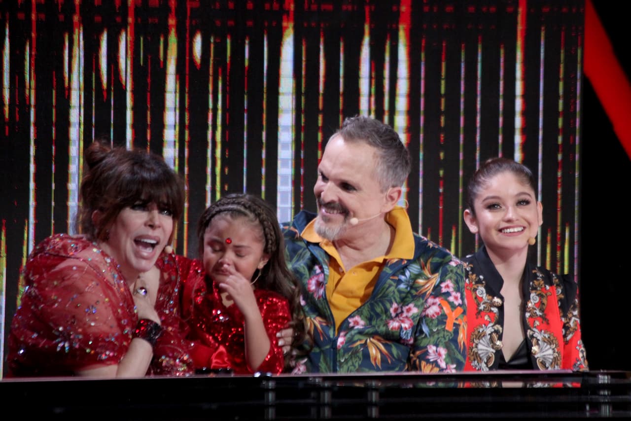 La producción trajo a Rafaela desde Colombia, su objetivo era darle una sorpresa a Verónica Castro, por el día de las madres. Una vez en el foro de televisión, la pequeña interpretó el tema 'Mi bien amada', canción que Cristián Castro le cantaba a su abuela Socorro.