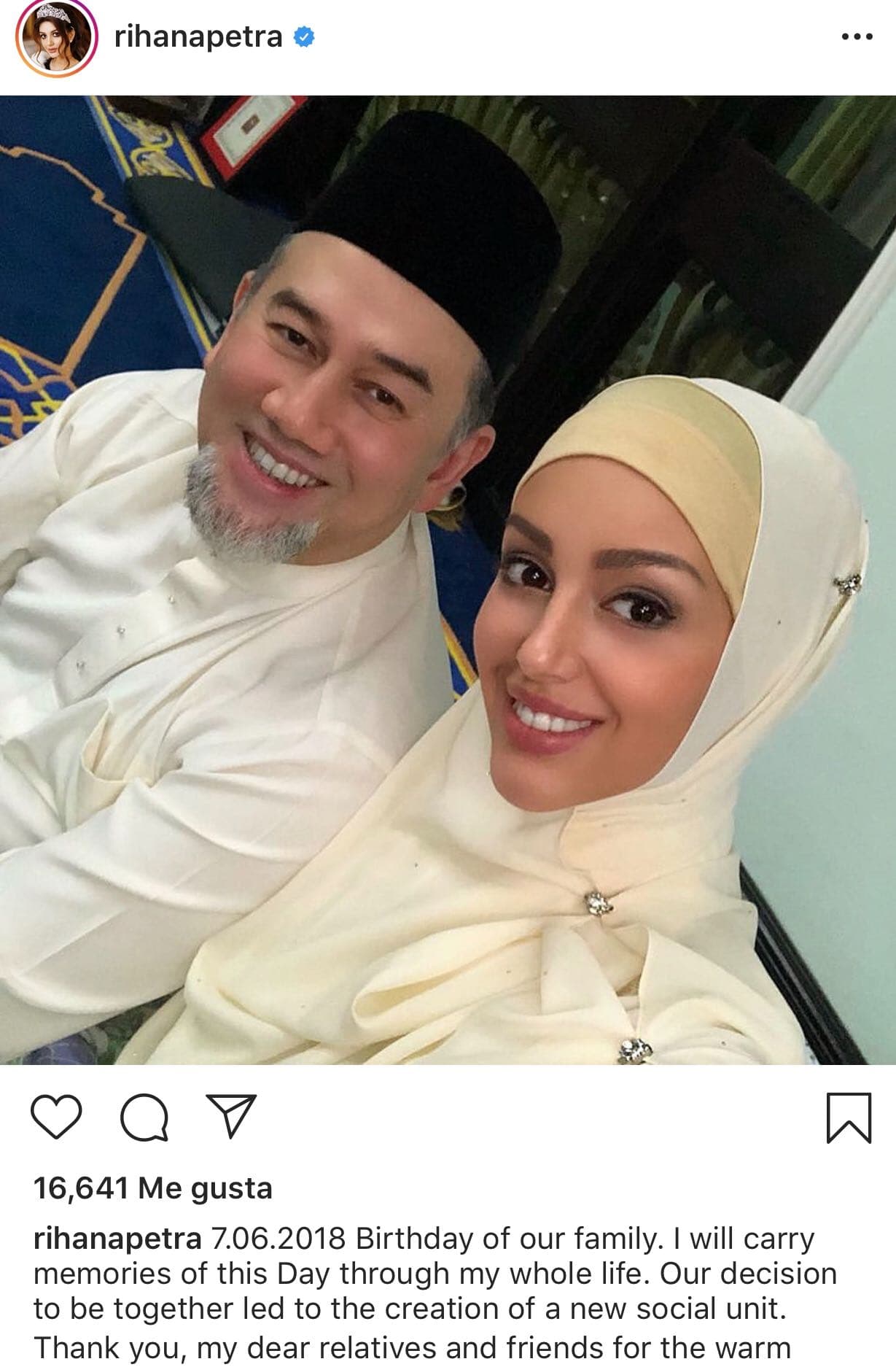 Dentro de la realeza asiática ha trascendido la relación entre 
<b>Mohamed V de Kelantán</b>, quien fue rey de Malasia hasta principios de enero de 2019, y la exmodelo rusa Rihana Oksana Voevodina.