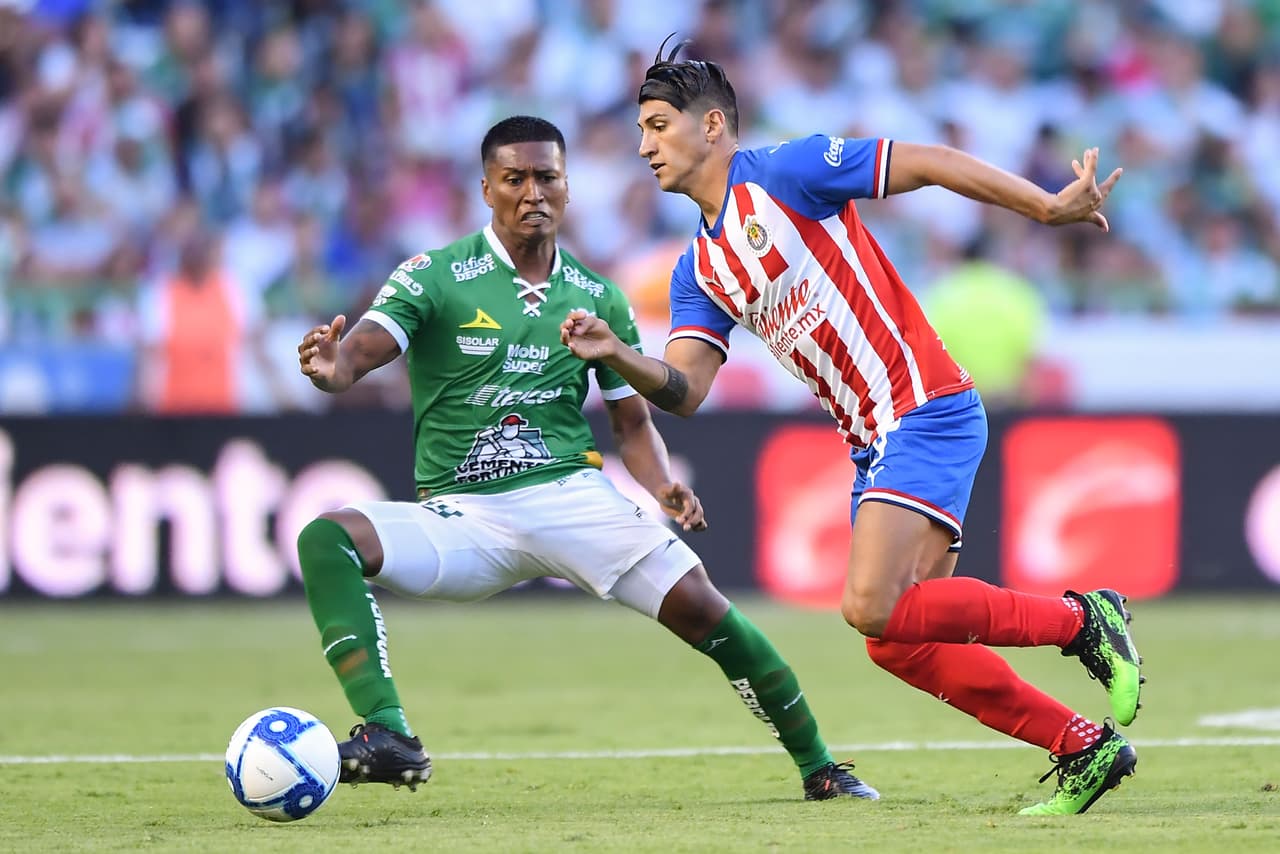 Aquino ingresó al partido en el segundo tiempo remplazando a Diego Chávarri.