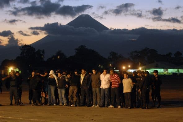 Los cárteles mexicanos que operan en este país son presuntamente el de los Zetas "en cinco departamentos del país"y el cártel de Sinaloa "en cuatro departamentos--.