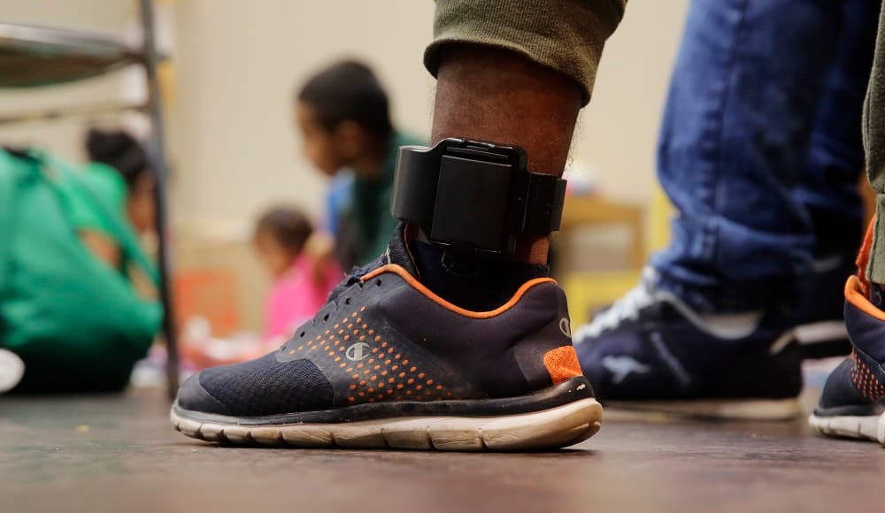 Crecen las dudas en torno a que el gobierno pueda reunificar a 2,551 niños migrantes con sus padres