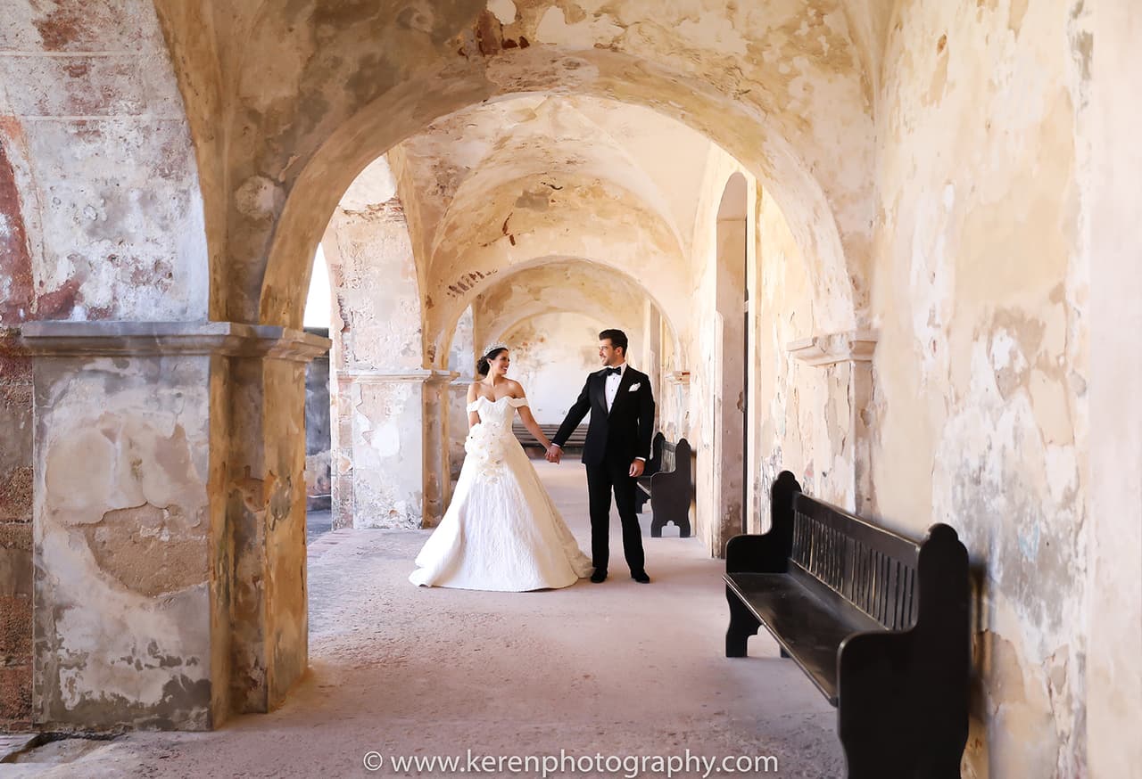 Caminaron de la mano, como lo harán a partir de ese inolvidable día.