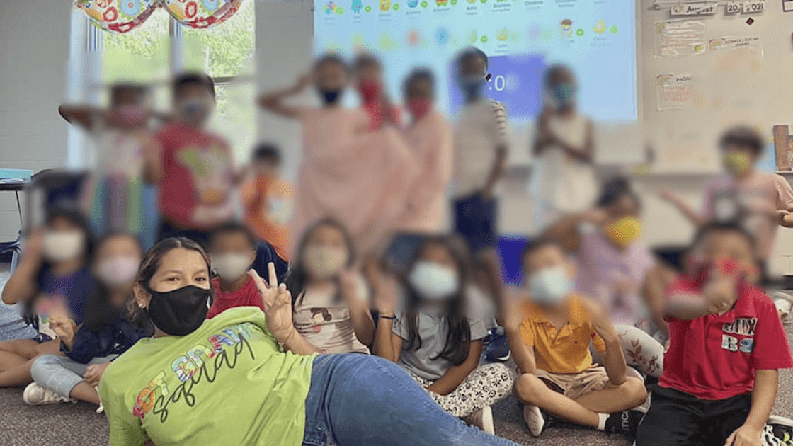 Alexandra Morales trabajaba como maestra de primer grado en la
<a href="https://www.gcpsk12.org/BenefieldES" target="_blank">escuela primaria Benefield</a>, en Lawrenceville en el condado Gwinnett.