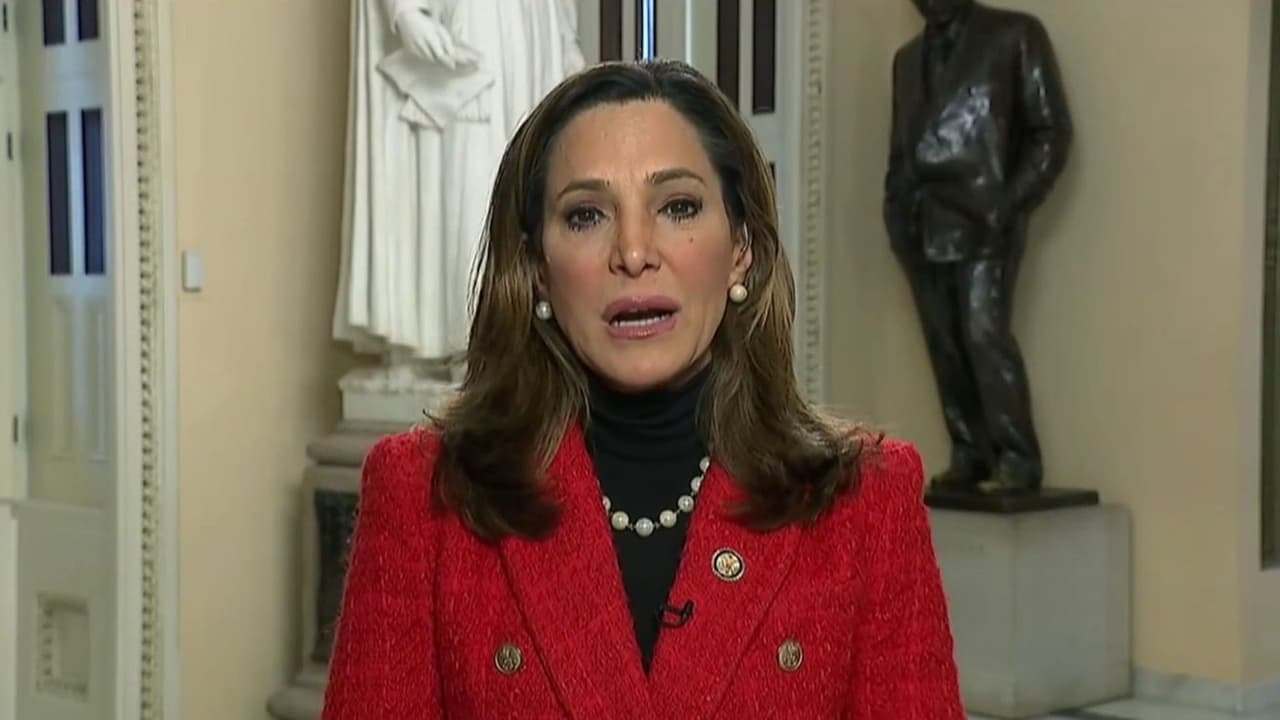 Análisis demócrata: ¿Se abre una grieta entre republicanos por el choque entre Donald Trump y María Elvira Salazar?