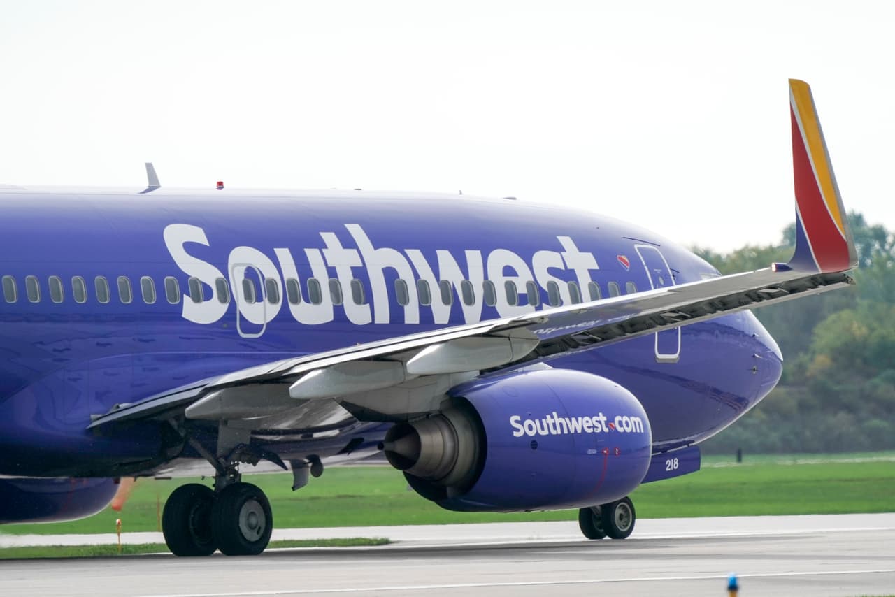 Un insulto al presidente Biden puso en aprietos a un piloto de Southwest Airlines 