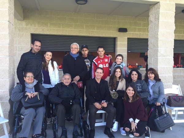 'Chicharitó' Hernández se reúne con su familia en Florida