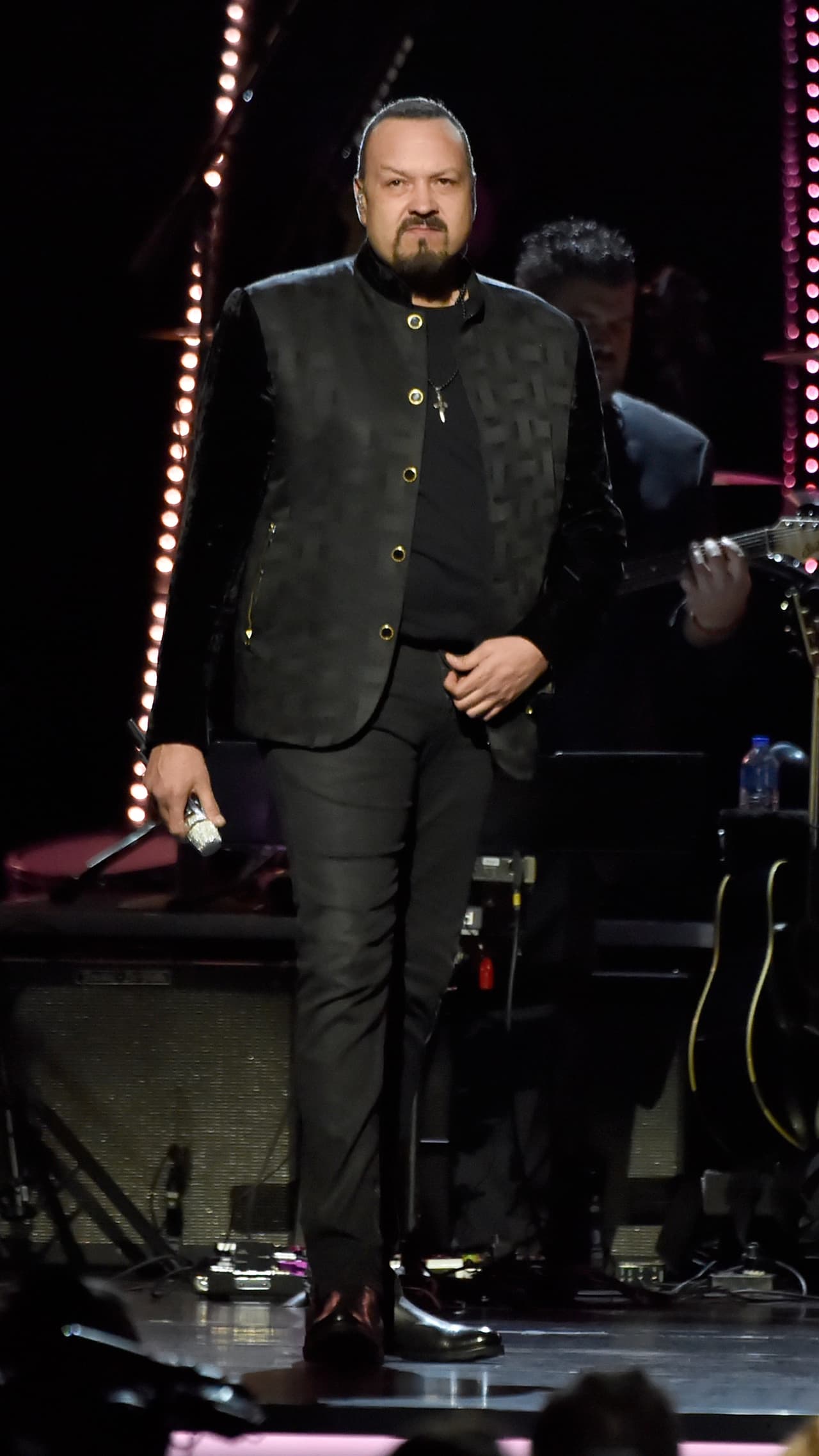 Durante su presencia en los Latin Grammy de 2018, Pepe Aguilar reveló al programa Ventaneando que Ángela no tenía permitido tener pareja.