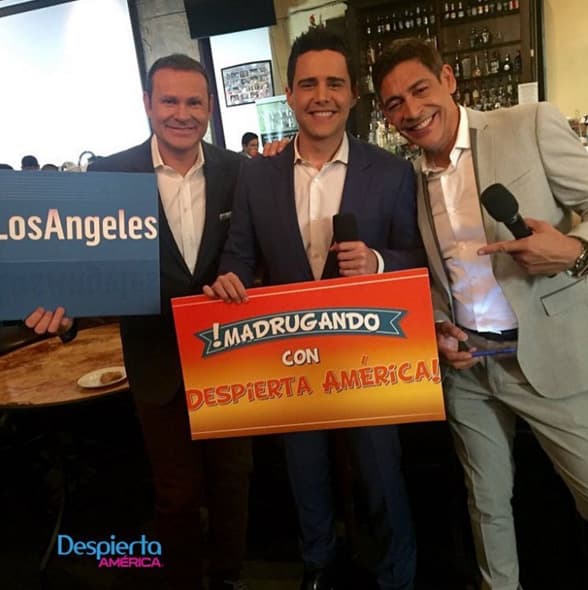 Alan, Alejandro y Johnny felices de madrugar con Despierta América desde Los Ángeles.