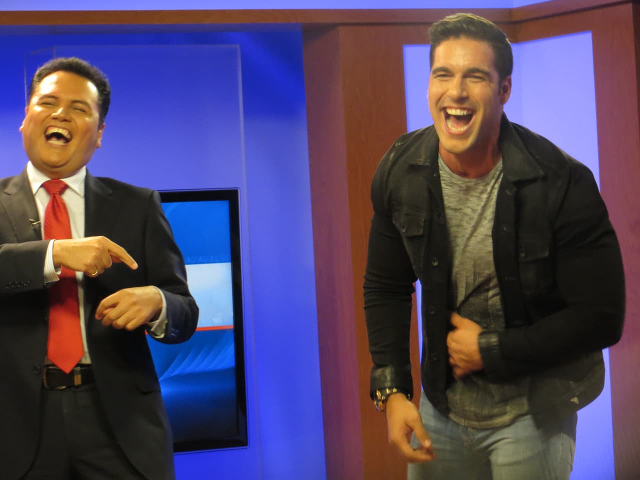 Y Auri hasta lo hizo bailar.