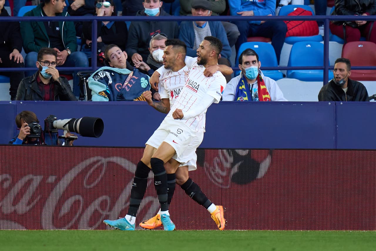 Pero sin duda alguna Jesús Manuel Corona fue la gran estrella del compromiso con sus dos anotaciones.
<br>