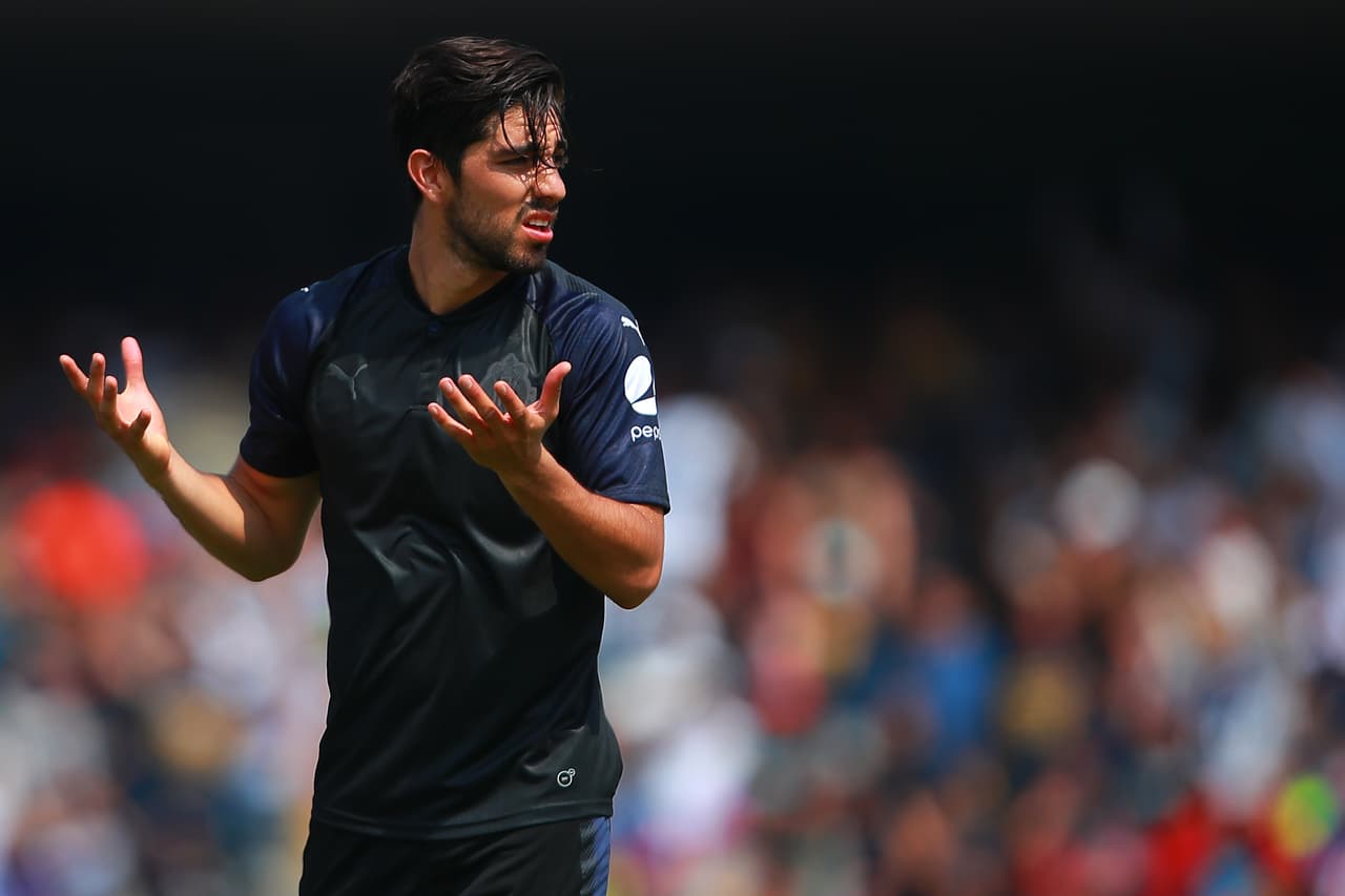 Rodolfo Pizarro criticó la forma en que salió de Chivas