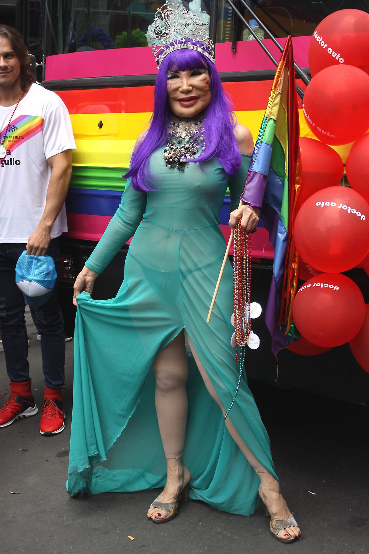 La tratamientos en su cara iniciaron en 2020 y ha sido sometida a un par de operaciones en México por parte del doctor José Achar.
<br>