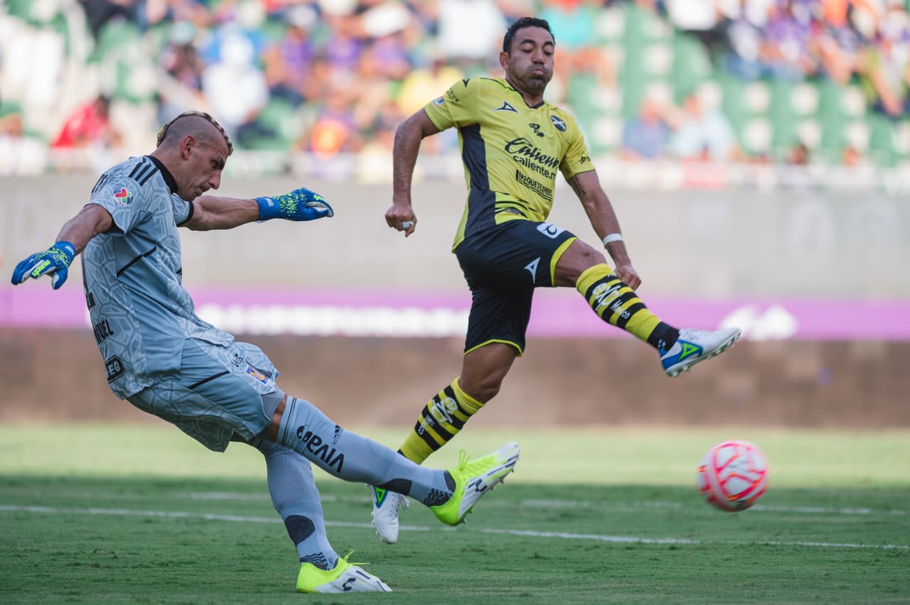 Tigres lograron su primer triunfo de la temporada tras imponerse a Mazatlán que no aprovechó que el rival sufrió la expulsión de Córdova.
