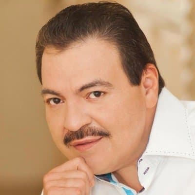 Fue detenido en Mazatlán, Sinaloa, el 27 de octubre del 2015 por presunta responsabilidad en el delito de fraude.