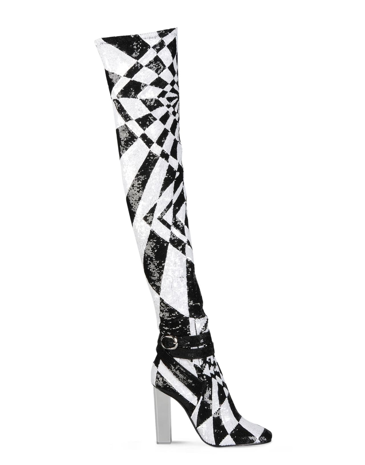 Pucci. Estamos seguros de que su diseño las convertiría en las favoritas de Iggy Stardust. Con el concepto gráfico característico de Pucci, estas thigh high boots te harán lucir como toda una disco queen. ¡Lista para adueñarte de la pista de baile!