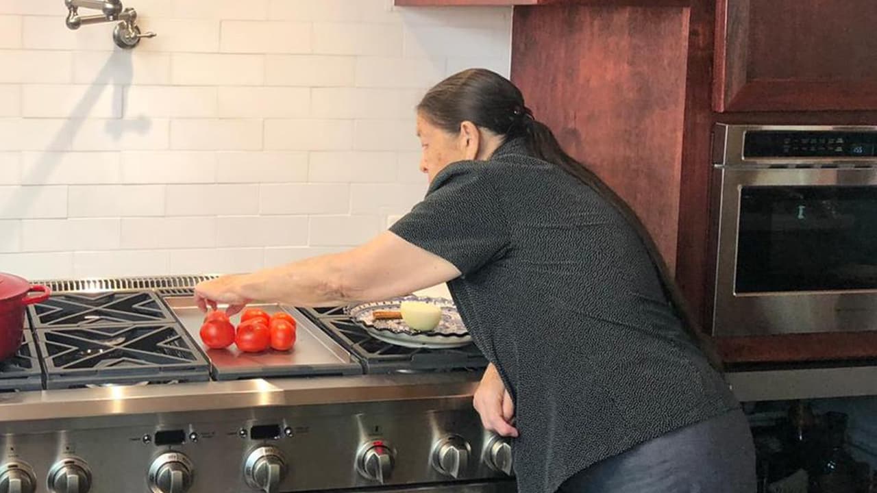 Hace 3 años Mama Mimi llegó a Houston para la graduación de su nieta y le gustó tanto que se quedó.