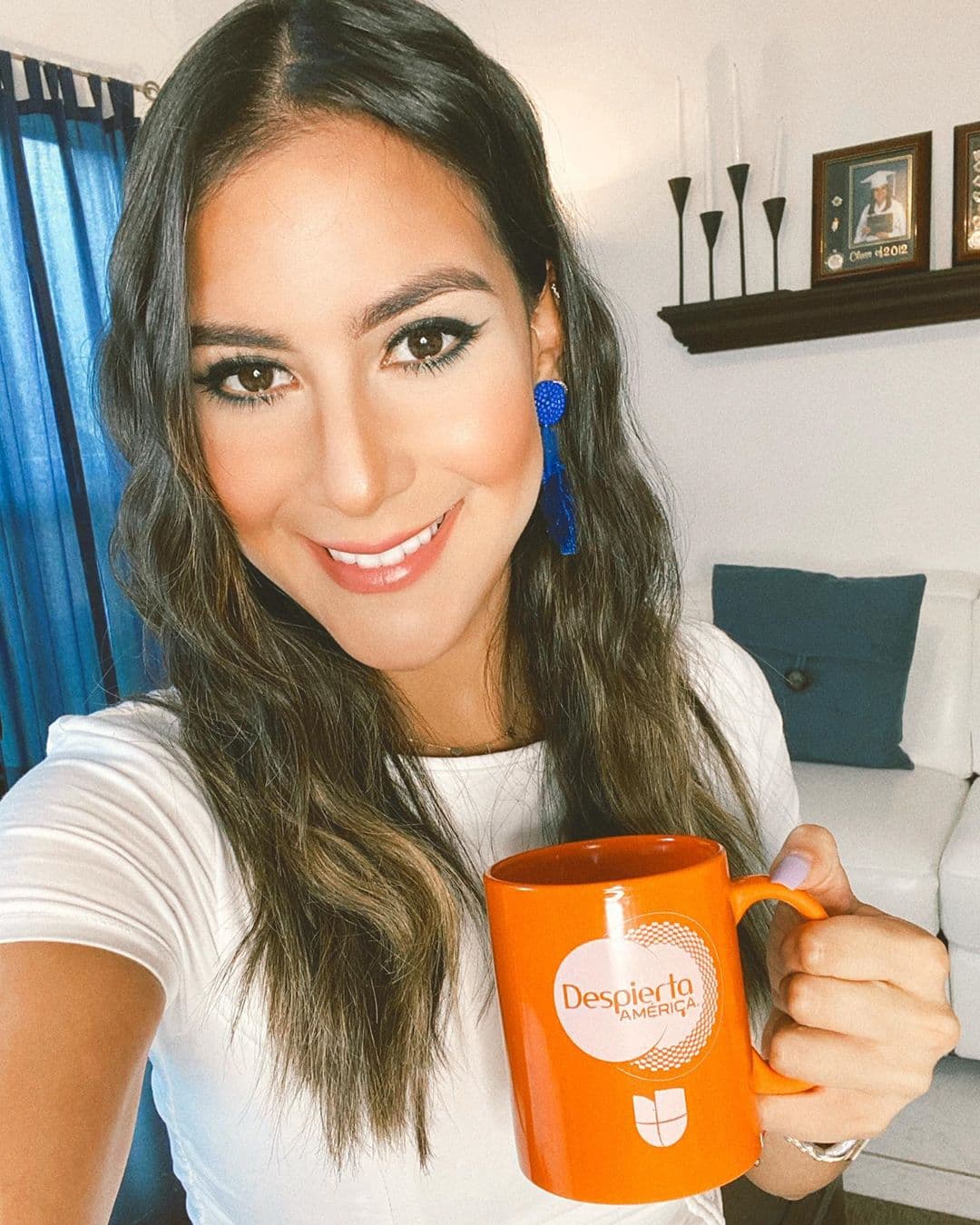Jessi se unió y también disfruto de la deliciosa bebida.