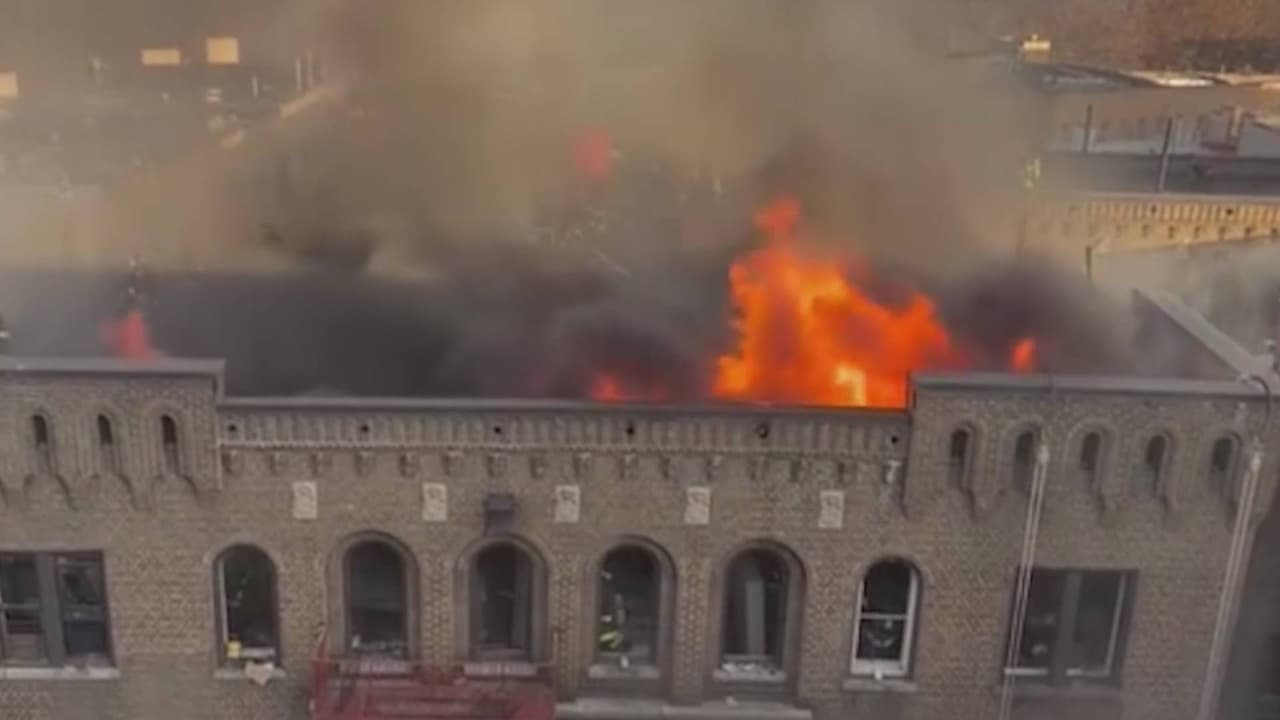Incendio deja desplazadas a varias familias en El Bronx: “Ahora necesitamos ayuda”