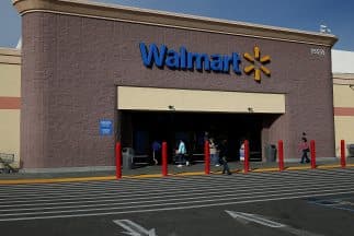 Piden a Walmart que desista de la demanda contra Puerto Rico