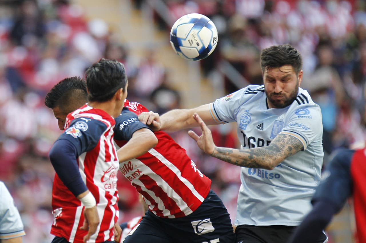 Loa franceses participan en dos de las tres anotaciones de Tigres, comandan la victoria 1-3 sobre las Chivas y llegan a 10 puntos.