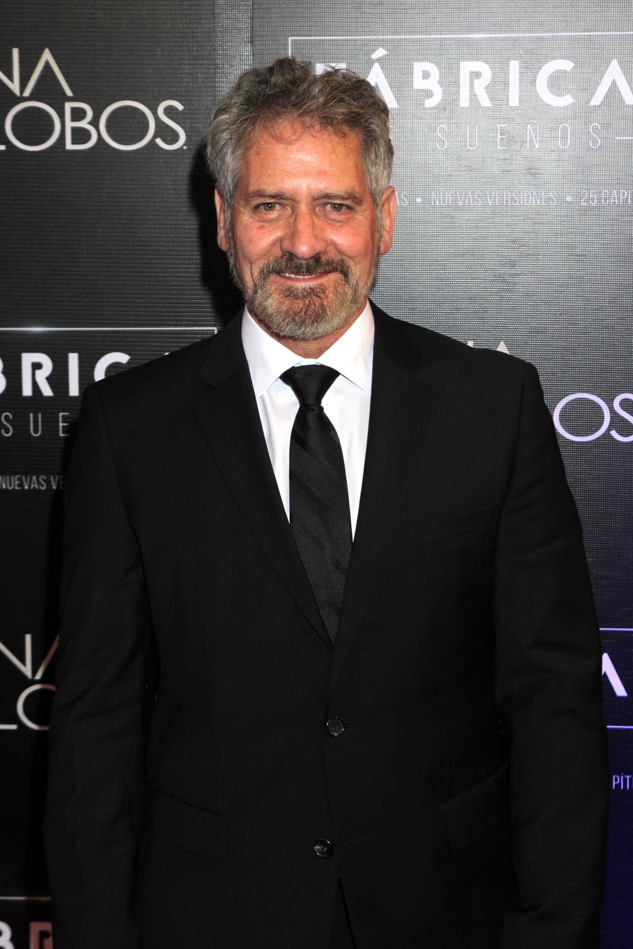 El 19 de noviembre de 2020, la productora Rosy Ocampo informó que 
<b><a href="https://www.univision.com/shows/vencer-el-desamor/otra-baja-en-las-telenovelas-leonardo-daniel-sale-de-vencer-el-desamor-fotos">Leonardo Daniel había quedado fuera de la telenovela Vencer el Desamor</a></b> por motivos de salud.